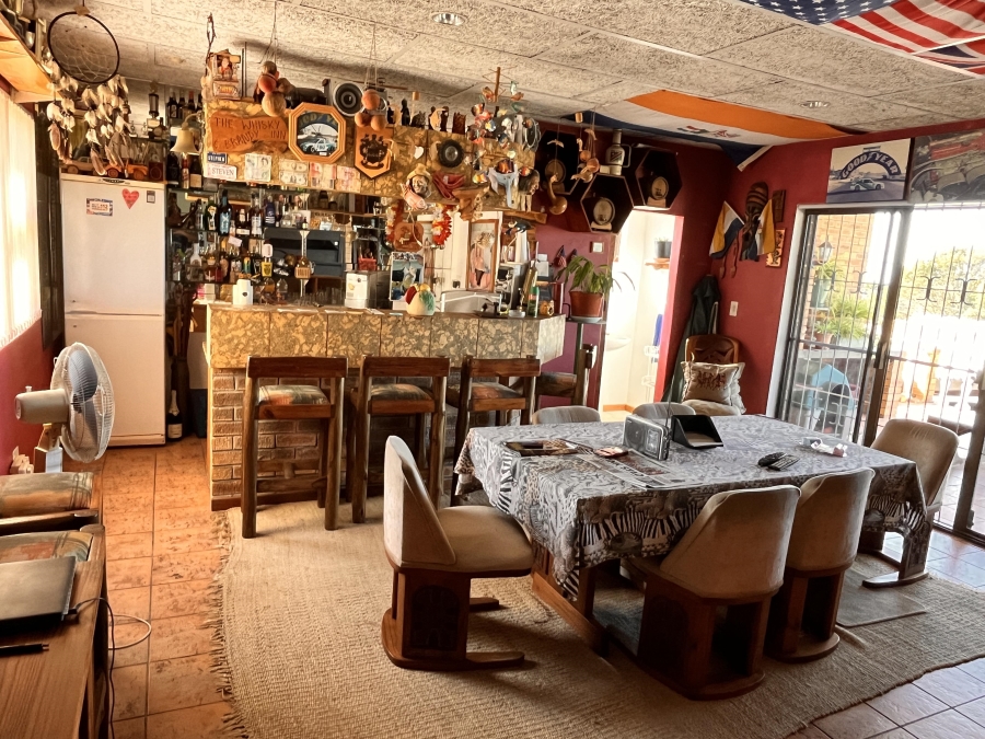 5 Bedroom Property for Sale in Lamberts Bay Western Cape